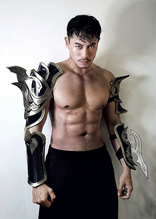 Ở tuổi 36, anh là một trong những nhà thiết kế có thân hình đẹp nhất.