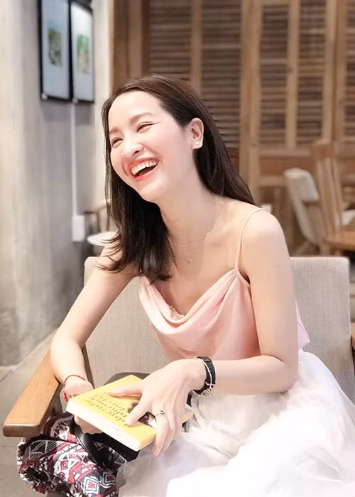 Ngay khi biết chuyện, nhiều đồng nghiệp của Kim Nhã rất bức xúc về hành động của tài xế và lo lắng cho sức khỏe của Kim Nhã. Hiện, sức khỏe của nữ diễn viên đã ổn định nhưng cô vẫn còn hoảng sợ.