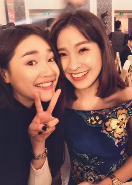 Kim Nhã là bạn thân của Nhã Phương ngay từ thời Nhã Phương chưa nổi tiếng.