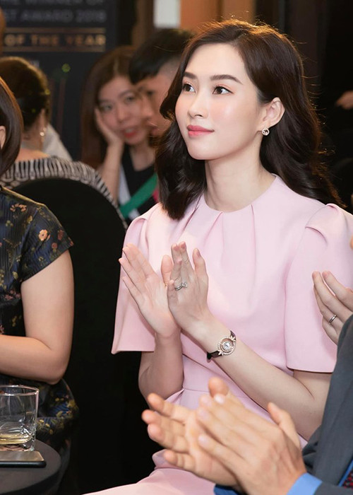 Là ngọc nữ song Thu Thảo cũng không ít lần vướng ồn ào.