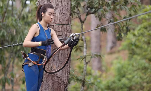 Soi duoc mat cua ba nang hau khi tham gia Cuoc dua ky thu 2019-Hinh-4