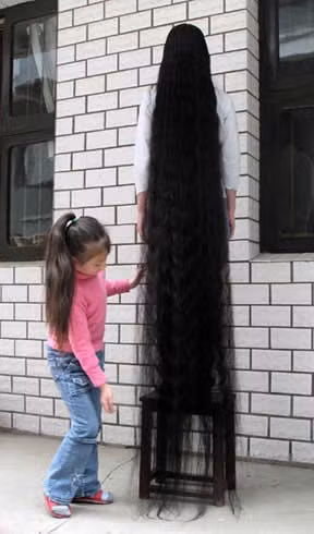 Xie Qiuping sở hữu mái tóc dài 5,6 mét.