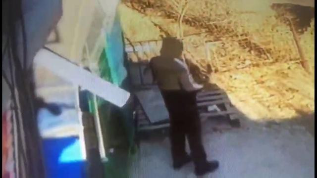 Hình ảnh nghi phạm do camera ghi lại.