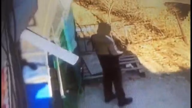 Hình ảnh nghi phạm do camera ghi lại.