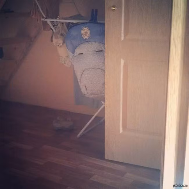 Gương mặt kinh dị của chiếc ghế thực ra chỉ là sự vô tình.