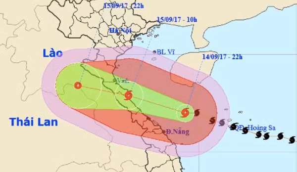 Truc tiep tinh hinh con bao so 10: Tam bao vao Nghe An-Quang Tri (*)