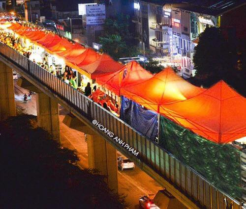 Ngoài trồng hoa, còn có những "đề xuất" khác như mở kiot chợ đêm. Ảnh Hoàng Anh