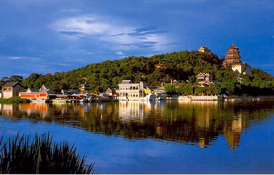 Khu công viên đẹp này thực sự là một kiệt tác về kiến trúc xứng đáng để các quan khách ghé qua chiêm ngưỡng. Người ta đồn rằng, toàn bộ khuôn viên của công viên này được xây dựng theo bố cục rất chặt chẽ về phong thủy theo ý tưởng Phúc Lộc Thọ. Nguồn ảnh: Chiinasouthern.com