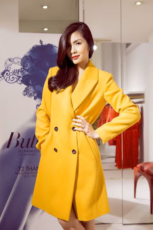 Da mat ngam thoi trang mua dong cua Tang Thanh Ha