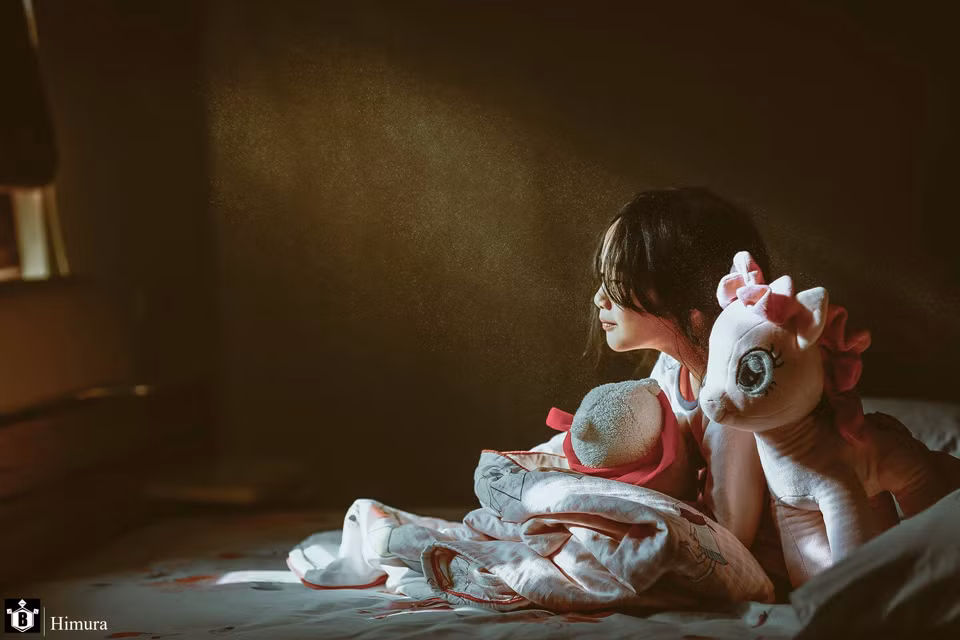 Nhưng rồi lại thức dậy và một ngày dài không bố mẹ lại bắt đầu.