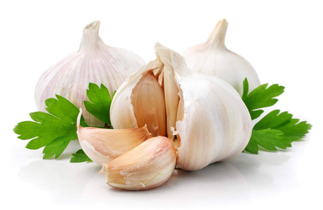 Cach nau chao toi phong benh mua lanh hieu qua