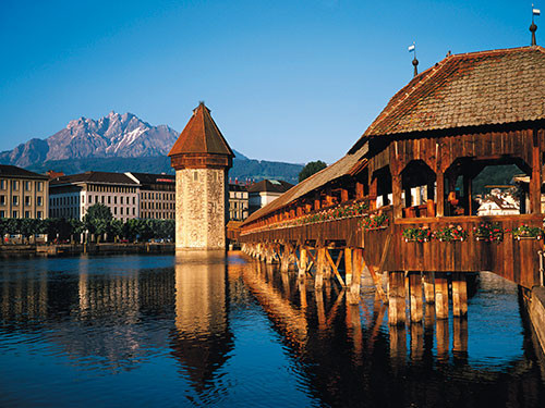 Nếu du khách có ý định du lịch Châu Âu và viếng thăm Thụy Sỹ thì đừng nên bỏ lỡ chuyến tham quan cây cầu Chapel xinh đẹp.