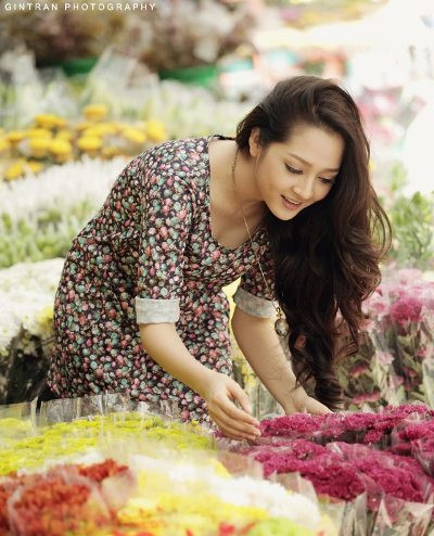 Mặc dù lịch làm việc khá kín nhưng Bảo Anh vẫn ưu tiên thời gian để cơ thể được nghỉ ngơi, mỗi ngày ít nhất phải ngủ được 8 tiếng. Ngoài ra, cô còn tạo cơ hội cho cơ thể được thư giãn bằng cách làm những việc mình thích, đi mua sắm, nghe nhạc và đọc sách. Ảnh: FBVN.