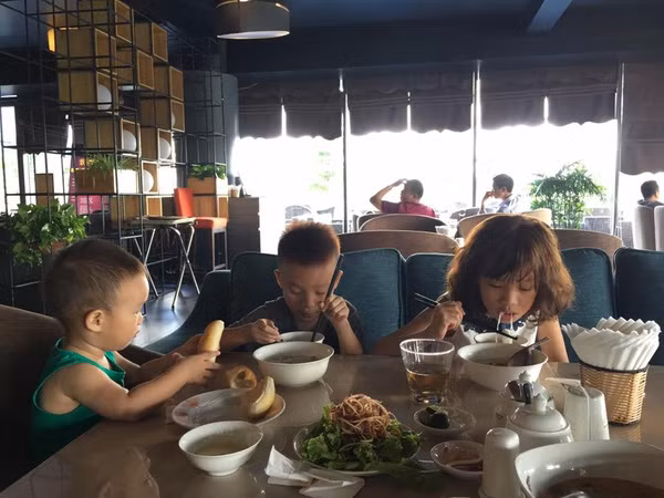 Dưới sự yêu thương, dạy dỗ của anh Cường, các con anh rất tự lập và biết chăm lo nhau.