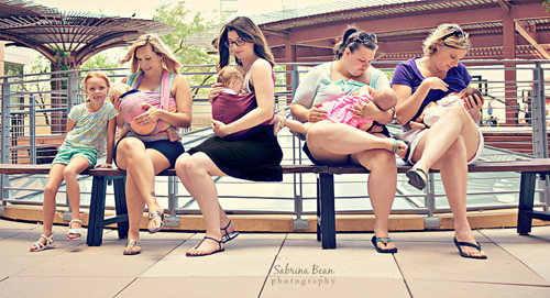 Me can luu y dieu gi khi cho con bu noi cong cong?-Hinh-2