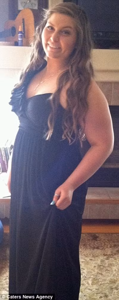 Grace không dám ăn diện bất cứ thứ gì và dừng việc học đại học ở trường bởi quá sợ hãi ánh mắt của mọi người.