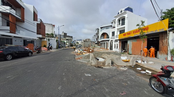 BRVT: Cận cảnh gói thầu nâng cấp đường Phạm Văn Dinh hơn 17 tỷ - Hình 7 BRVT: Can canh goi thau nang cap duong Pham Van Dinh hon 17 ty-Hinh-7