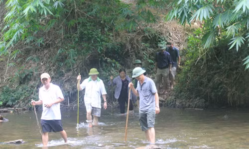 Thuong nong 200 trieu luc luong pha an vu tham sat o Nghe An