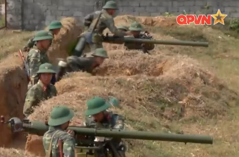 Kênh Quốc phòng Việt Nam mới đây đã thực hiện phóng sự về công tác huấn luyện các loại hỏa lực tại Sư đoàn bộ binh 312. Trong đó đáng kể tới là hỏa lực súng chống tăng SPG-9 do Việt Nam tự sản xuất. Nguồn ảnh: Kênh QPVN