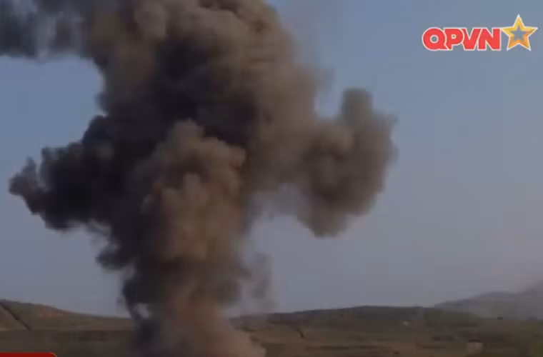 Tùy loại đạn mà tầm bắn của SPG-9 đạt từ 1,3-6,5km. Ví dụ với đạn nổ lõm chống tăng PG-9 đạt tầm bắn 800m tới 1,3km với sức xuyên giáp tương đương 300mm thép; đạn chống tăng PG-9VNT đạt tầm bắn 700m tới 1,2km nhưng tăng sức xuyên lên 550mm hoặc 400mm kèm khả năng phá giáp ERA; đạn nổ phá chống bộ binh OG-9VM đạt tầm bắn 4,5km và lên tới 6,5km với đạn OG-9BG1. Hiện nay, các loại đạn này Việt Nam đã tự sản xuất được trong nước. Nguồn ảnh: Kênh QPVN