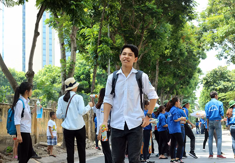 Một số em nhận xét, đề thi Địa lí khá thú vị bởi các câu hỏi đưa ra nếu bạn nào vận dụng tốt Atlat địa lí Việt Nam có thể hoàn thành bài làm với điểm khá.