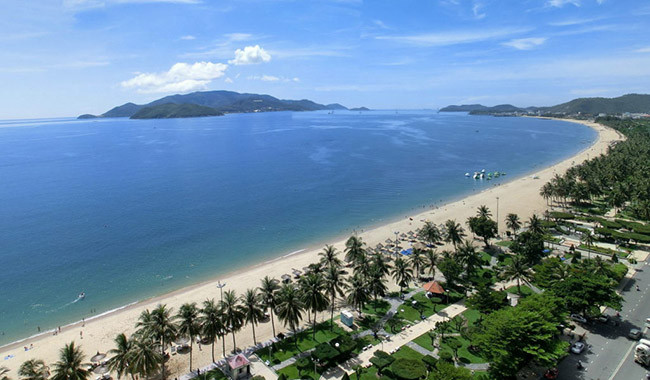Nha Trang, Việt Nam: Nha Trang là một kho báu và là một trong những hòn đảo tốt nhất ở Nam Á. Những người yêu thích lặn biển có thể có được trải nghiệm lặn tuyệt vời nhất trên các rạn san hô ở Nha Trang.