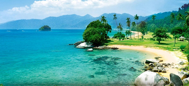 Quần đảo Tioman, Malaysia: Thật quyến rũ với thác nước, rừng cây, những ngôi làng và tán cây xanh, khiến hòn đảo này trở thành một trong những hòn đảo hút khách nhất ở Nam Á.