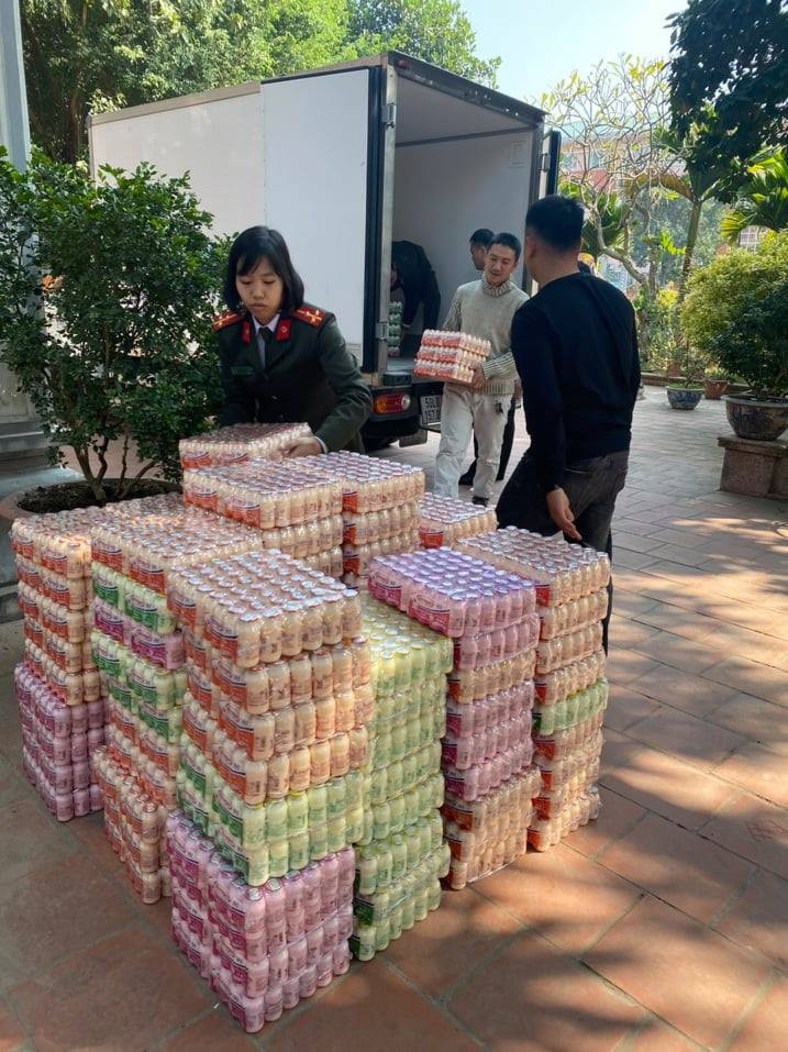 Kinh phí tham gia trong buổi thiện nguyện được các cán bộ chiến sĩ của phòng PA03 tự động đóng góp. 