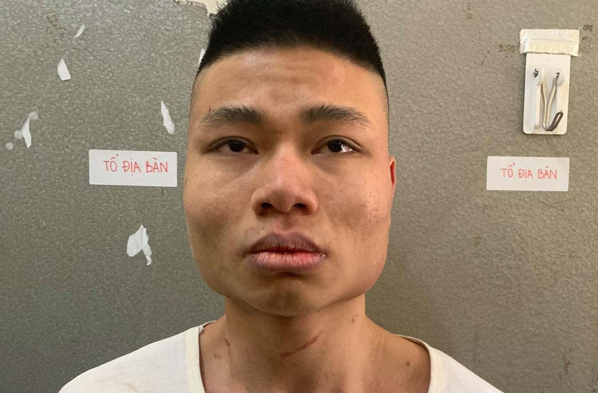 Hiep dam co gai trong thang bo chung cu, 