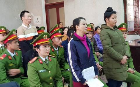 Bản án xác định Thu là người tìm mua 2 bánh heroin về bán cho Công. Bà Hiền đặt vấn đề và trực tiếp giao dịch 2 bánh heroin với Công. Toán là người trông giữ số hàng cấm cho vợ. Còn Hùng đã đi cùng Công nhưng không trực tiếp giao dịch ma túy. Ngày 27/11/2019, TAND tỉnh Điện Biên tuyên phạt Trần Thị Hiền và Bùi Văn Công 20 năm tù. Còn Thu, Toán và Hùng lĩnh án chung thân.