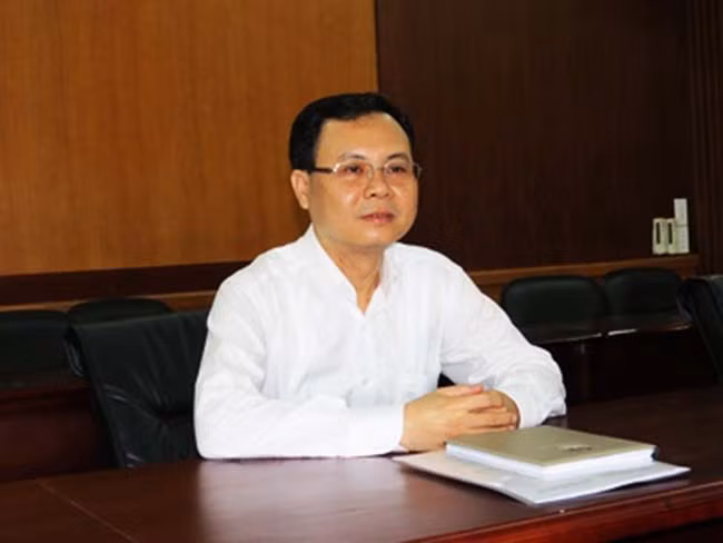 Trước đó, Sở Nội vụ đã trình phương án nhân sự cho UBND TP.HCM. Theo đó, TP Thủ Đức có 657 cán bộ. Sau năm 2025, nhân sự của khối này giảm còn 459 người.