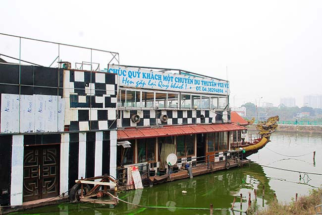 Những du thuyền sang trọng "5 sao" xuống cấp trầm trọng.