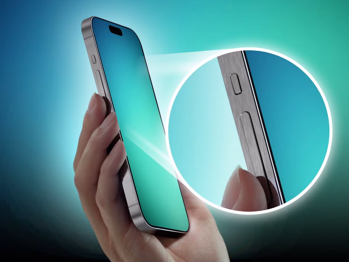 Sau 14 năm ra đời cùng iPhone, lần đầu tiên trên toàn bộ dòng iPhone mới ra mắt, đã không còn nút gạt tắt chuông kinh điển, thay vào đó là nút Action được thay thế đặt ngay phía trên phím âm lượng. Ảnh: Phone Areana