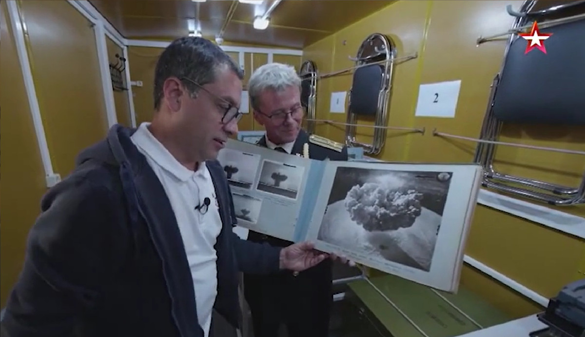 Dưới sự chấp thuận của Bộ Quốc phòng Liên bang Nga, kênh truyền hình này đã lần đầu tiên được tiếp cận hình ảnh, video tư liệu về vụ thử hạt nhân quan trọng này. Theo các thông tin đã được giải mật, Liên Xô đã có đến 2 lần thử hạt nhân dưới nước với chính ngư lôi K-5. Ảnh: Zvezda