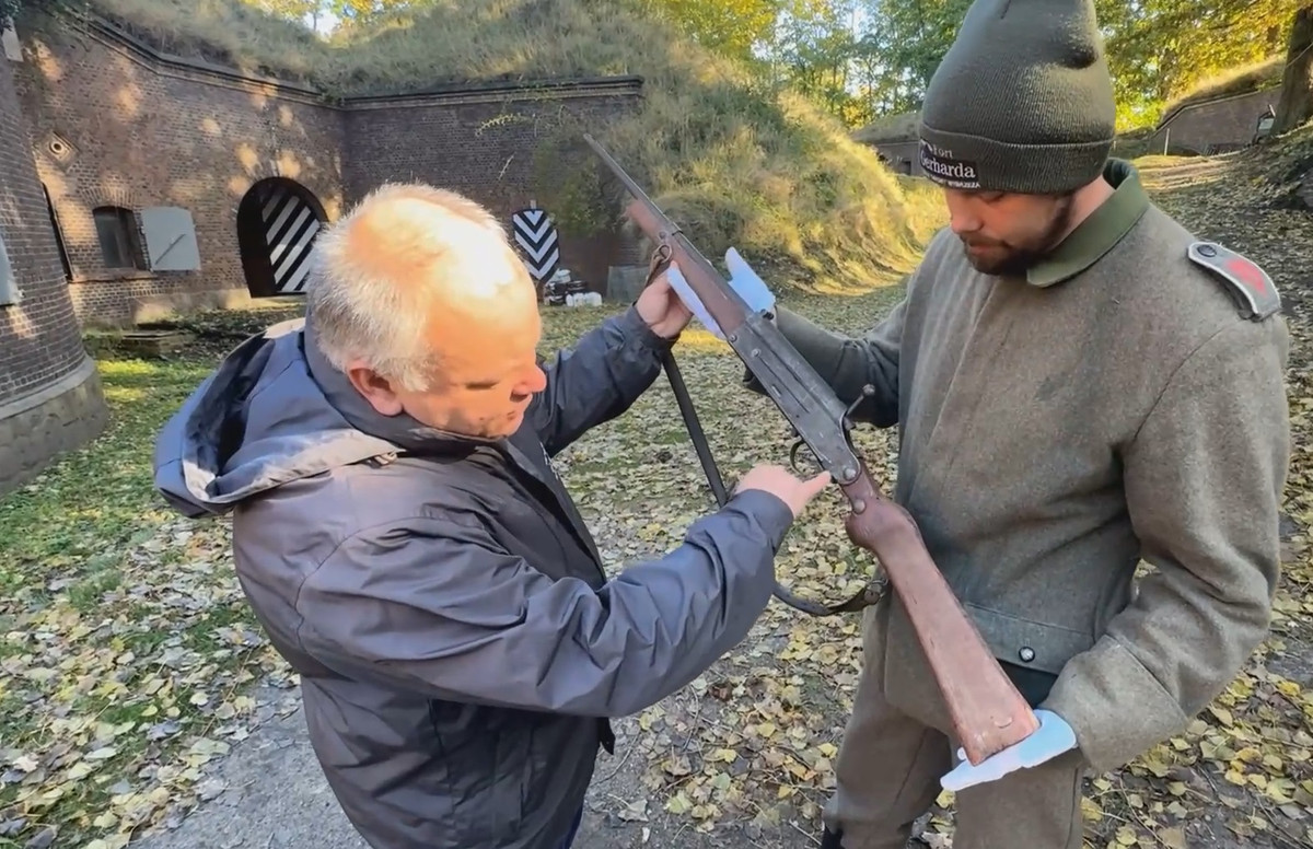 Bảo tàng dự định sẽ trưng bày khẩu súng trường này. Świnoujście là một thành phố ven biển ở phía tây bắc Ba Lan, cách Warsaw khoảng 400 dặm lái xe về phía tây bắc và dọc biên giới với Đức. Ảnh: Muzeum Świnoujście.