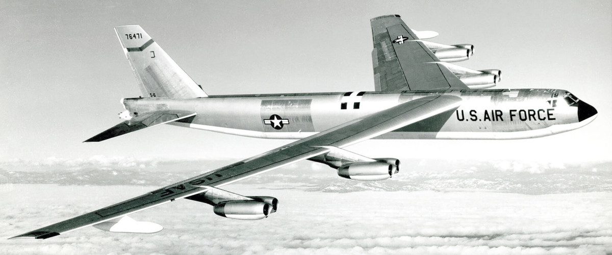 Ngày 24/1/1961, ở đâu đó gần Goldsboro, Bắc Carolina, một lõi uranium của quả bom Hydro 24 megaton bị thả rơi và có thể đã bị chôn trong một cánh đồng. Nó từng là một trong những lõi của cặp bom hạt nhân trên một chiếc B-52 bị rơi ngay sau khi cất cánh. Ảnh: The Sun.