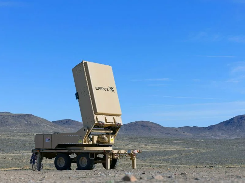 Leonidas Expeditionary có khả năng đánh bại bất kỳ số lượng UAV Nhóm 1 và UAV Nhóm 2 nào xâm nhập vào phạm vi bảo vệ của vũ khí. Hệ thống HPM ExDECS Leonidas cũng có thể tấn công liên tục nhiều nhóm mục tiêu. Ảnh: Epius.