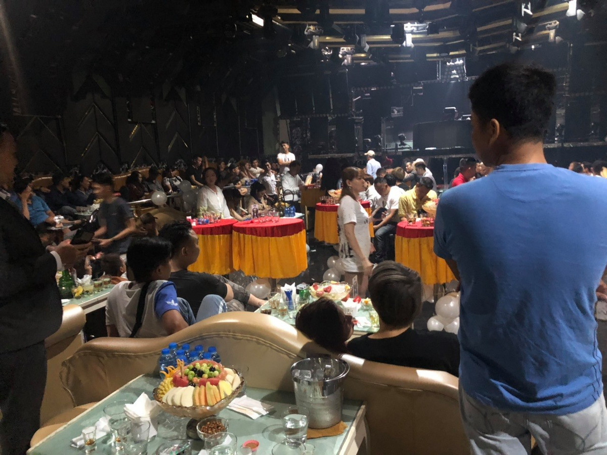 Vu truong Dai Duong TP HCM day sai pham, xu the nao thich dang?