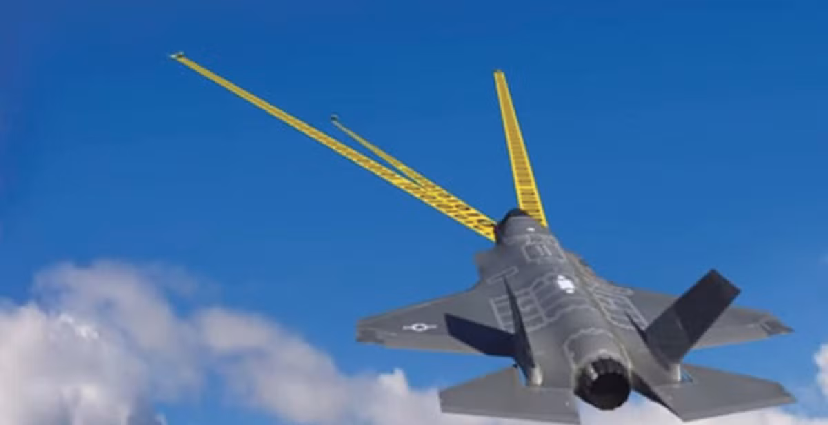  Đạn mồi bẫy Gremlin thực chất là một loại phương tiện bay không người lái cỡ nhỏ có thể được triển khai từ các máy bay chiến đấu hoặc máy bay ném bom.