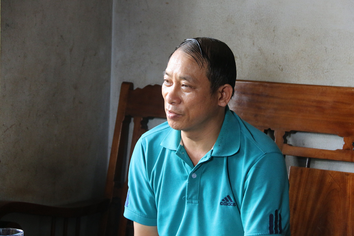 Ông Nguyễn Quang Giáp (53 tuổi,trú H.Đắk R’lấp, Đắk Nông): Anh Giáp hiện là nhân viên của Đội quản lý học viên số 1, Trường Giáo dục và giải quyết việc làm số 1 (xã Đắk R'tih, H.Tuy Đức, Đắk Nông). Về lý do đến với kỳ thi năm nay, anh Giáp chia sẻ: “Mục đích của việc đi thi là để hoàn thiện hồ sơ phục vụ cho công việc, ngoài ra để làm gương tạo động lực cho con cháu sau này tích cực học tập hơn”.