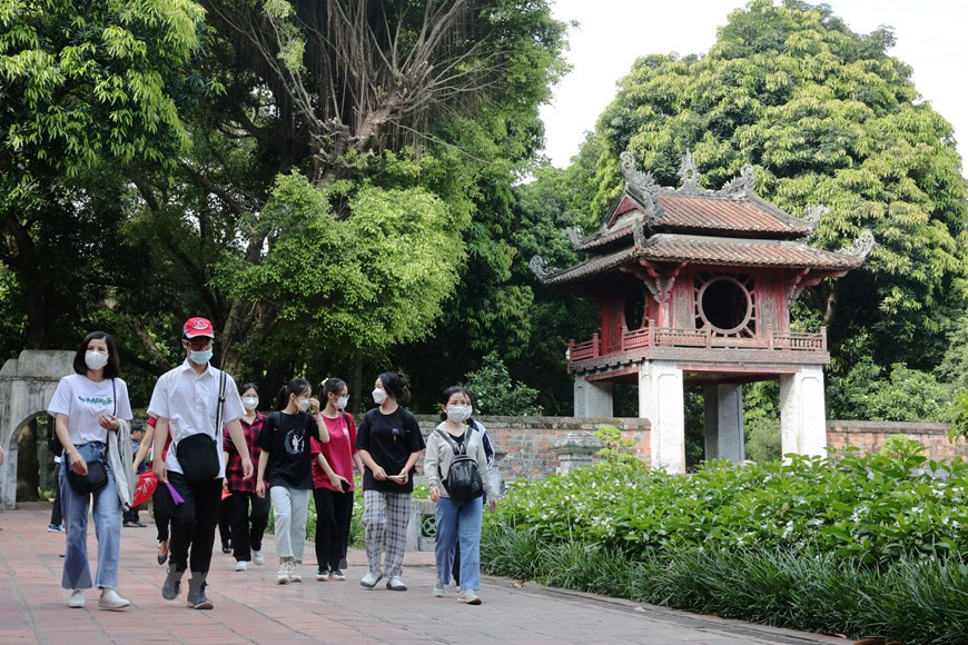 Kỳ thi tốt nghiệp THPT Quốc gia sẽ diễn ra trong 2 ngày 7 và 8/7/2022. Ngày 6/7/2022, thí sinh sẽ đến phòng thi làm thủ tục dự thi và nghe phổ biến quy chế thi. *(Tiêu đề đã được BTV đặt lại)