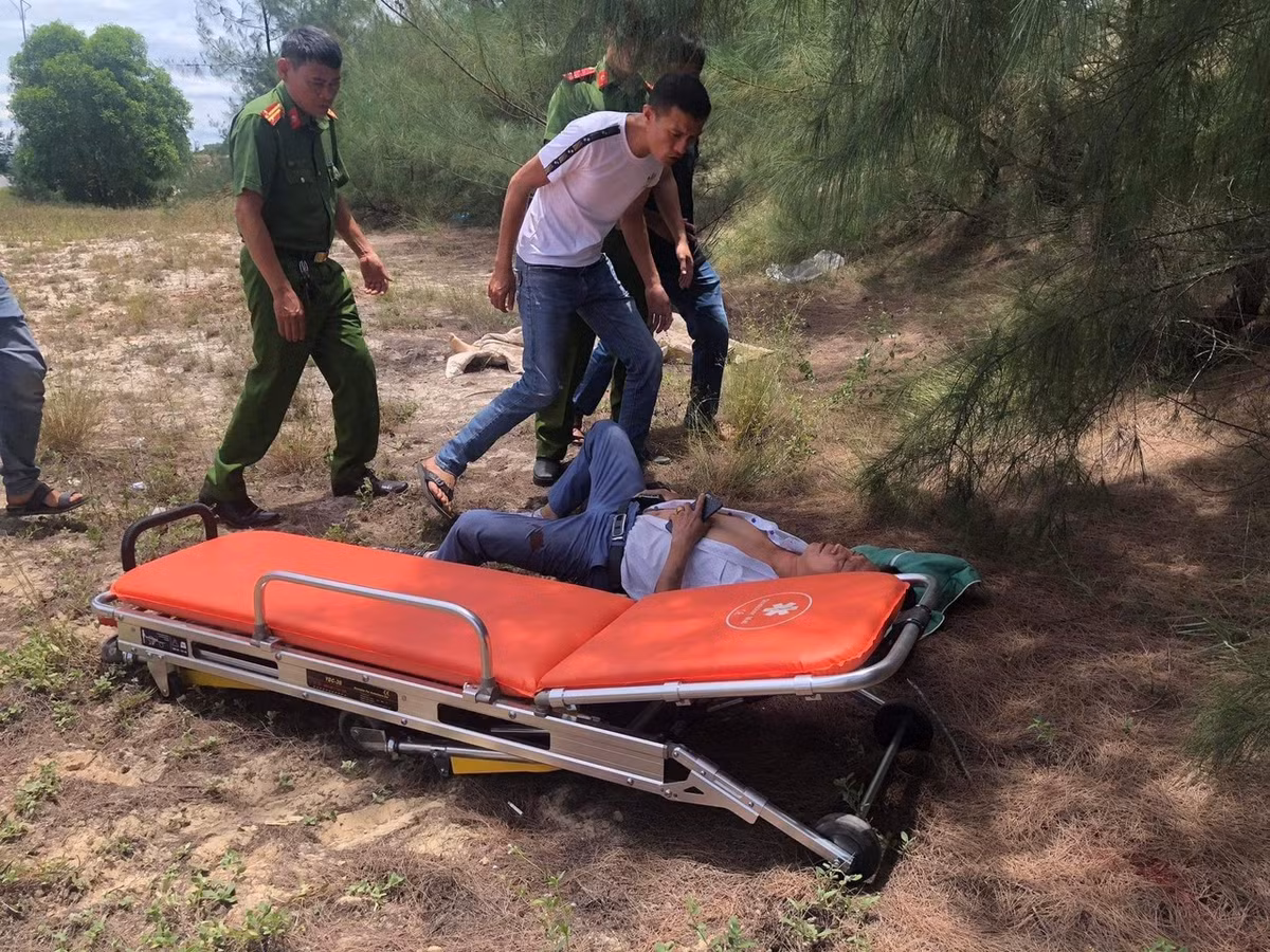 Quang Binh: Hien truong vu tai nan tham khoc khien 5 nguoi thuong vong-Hinh-4