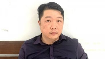  Tạm giữ đối tượng đâm xe vào cảnh sát giao thông: Ngày 20/7, Công an quận Liên Chiểu, thành phố Đà Nẵng tạm giữ hình sự Tôn Thất Tùng (33 tuổi), trú quận Thanh Khê, thành phố Đà Nẵng để điều tra về hành vi “chống người thi hành công vụ”. Trước đó, khuya 19/7, Tổ công tác lực lượng 911- Công an thành phố Đà Nẵng đang làm nhiệm vụ chốt chặn trên đường Ngô Thì Nhậm thuộc phường Hòa Khánh Bắc, quận Liên Chiểu thì phát hiện Tùng điều khiển xe máy chở theo phía sau một phụ nữ, cả hai không đội mũ bảo hiểm. Tổ công tác ra hiệu dừng xe, nhưng Tùng không chấp hành mà chạy xe đâm thẳng vào lực lượng đang làm nhiệm vụ để bỏ chạy.