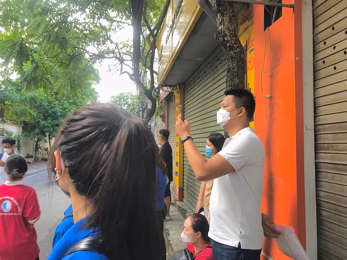 Hinh anh ngay thi dau tien Ky thi tot nghiep THPT 2022-Hinh-15