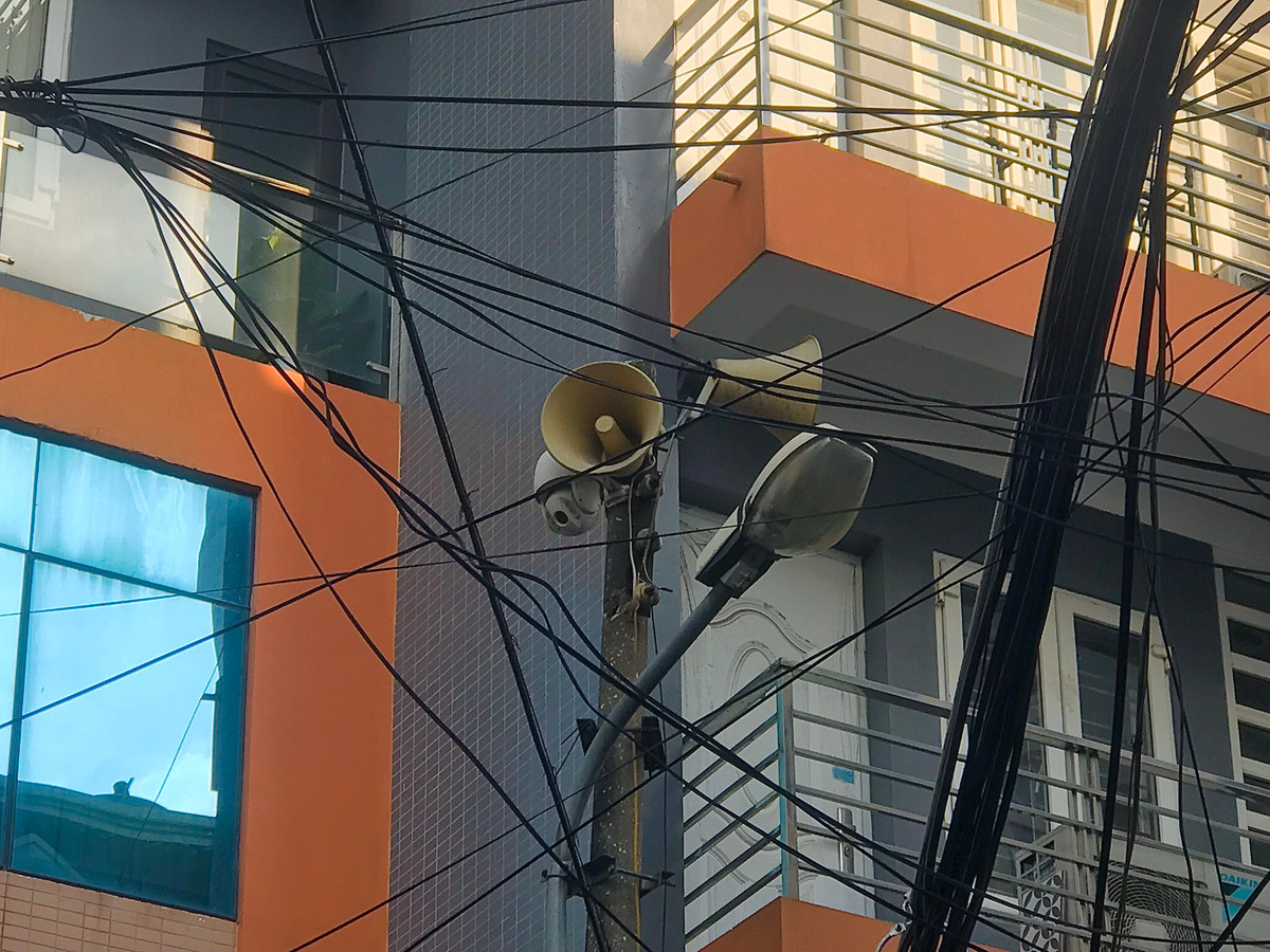 Bà Hương nhấn mạnh mục đích thông tin cơ sở phải đến được với người dân. Điều này giúp cho những chủ trương của thành phố, các công việc nội bộ của khu dân cư đến được với nhân dân nhanh nhất. Trong thời điểm có dịch bệnh, hệ thống loa phường đã phát huy vai trò rất lớn trong việc chống dịch.