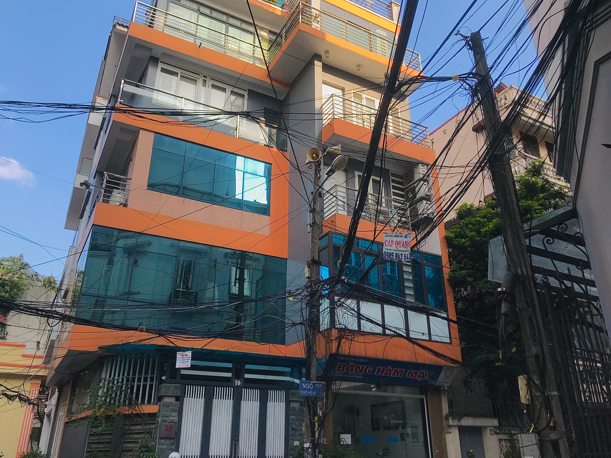 Để đảm bảo thông tin được lan toả, loa phường được gắn trên cao.