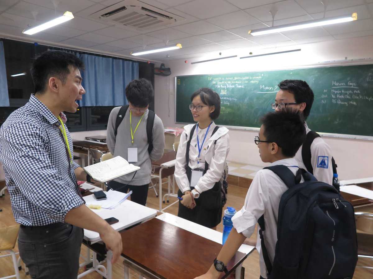 Hoc sinh truong Amsterdam gianh giai nhat cuoc thi Tranh bien Ha Noi mo rong 2019-Hinh-4