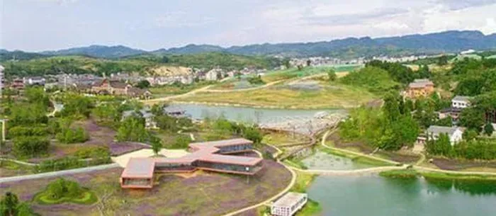 Một ngôi mộ cổ bất ngờ được phát hiện trong quá trình xây dựng hồ chứa nước ở Tuân Nghĩa, tỉnh Quý Châu, Trung Quốc. (Ảnh: DNVN)