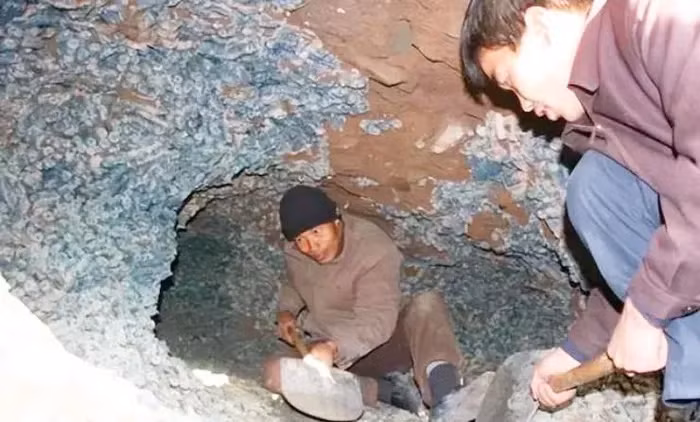 Kho báu này chứa hơn nửa tấn tiền cổ từ thời Vương Mãng (hoàng đế duy nhất của nhà Tân), với giá trị thị trường ước tính hàng trăm triệu NDT (tương đương hơn 341 tỉ đồng). (Ảnh:baijiahao)