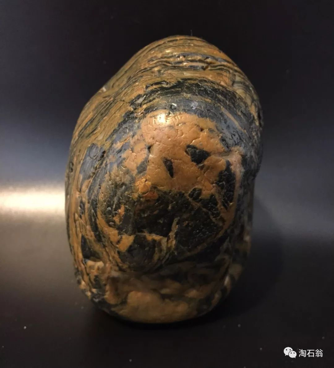 Thay vì bán, anh Thành dự định gửi viên đá quý tại một cơ quan đặc biệt để mọi người có thể chiêm ngưỡng. Quyết định này của anh được đánh giá cao vì anh muốn chia sẻ báu vật với công chúng và tôn vinh vẻ đẹp của viên đá quý giá này.(Ảnh: qishizhai)